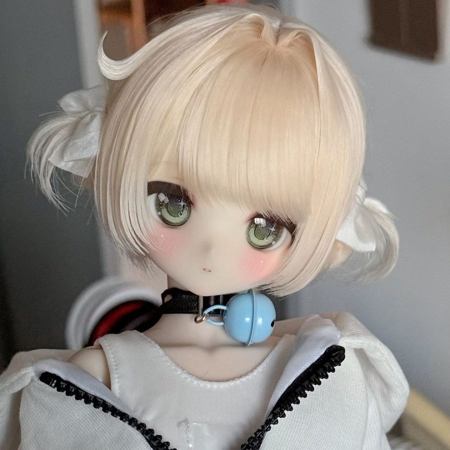 Momo — Anime · Cute AI companion